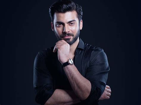 O Concerto Inesquecível de Peshawar: Uma Noite Mágica com a Superestrela Pakistani Fawad Khan!